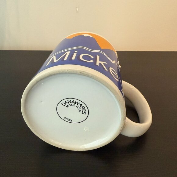 Mickey Mouse on Ski - Picture 3 of 4